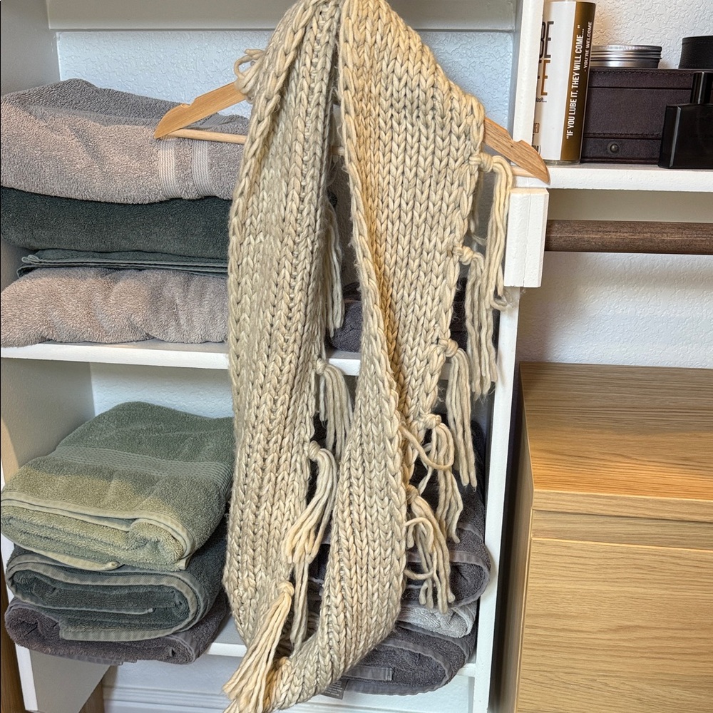Chunky Knit Beige Scarf with Tassels